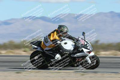 media/Nov-16-2025-Race Pace (Sun) [[8c5fa54630]]/Non Verified Riders (1st 20 Minutes)/3-Turn 3 Inside (11am)/